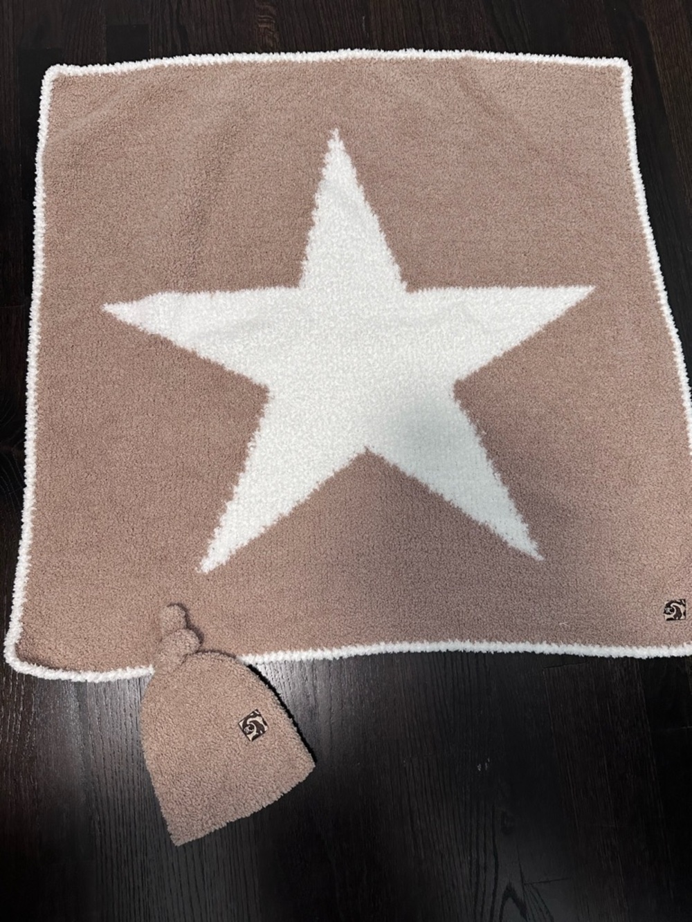 Kashwere Baby Blanket - Star w/ Cap - Chenilla Classic- brand new with tags!